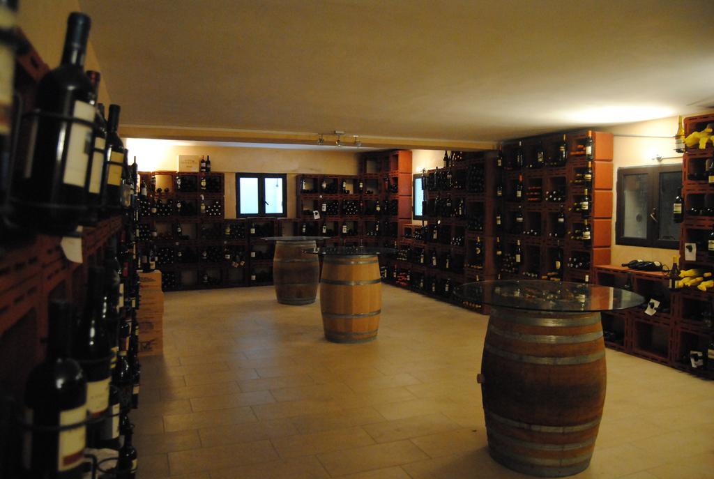 Mingone Hotel Ristorante Isola di Liri エクステリア 写真