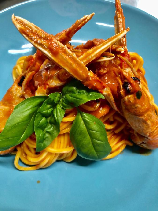 Mingone Hotel Ristorante Isola di Liri エクステリア 写真